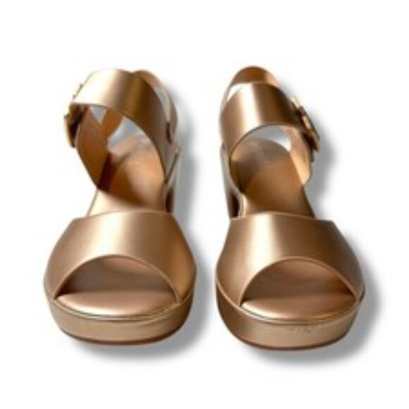 Patrizia  Gold women's sandals, size 7,5  (38) - Picture 2 of 11